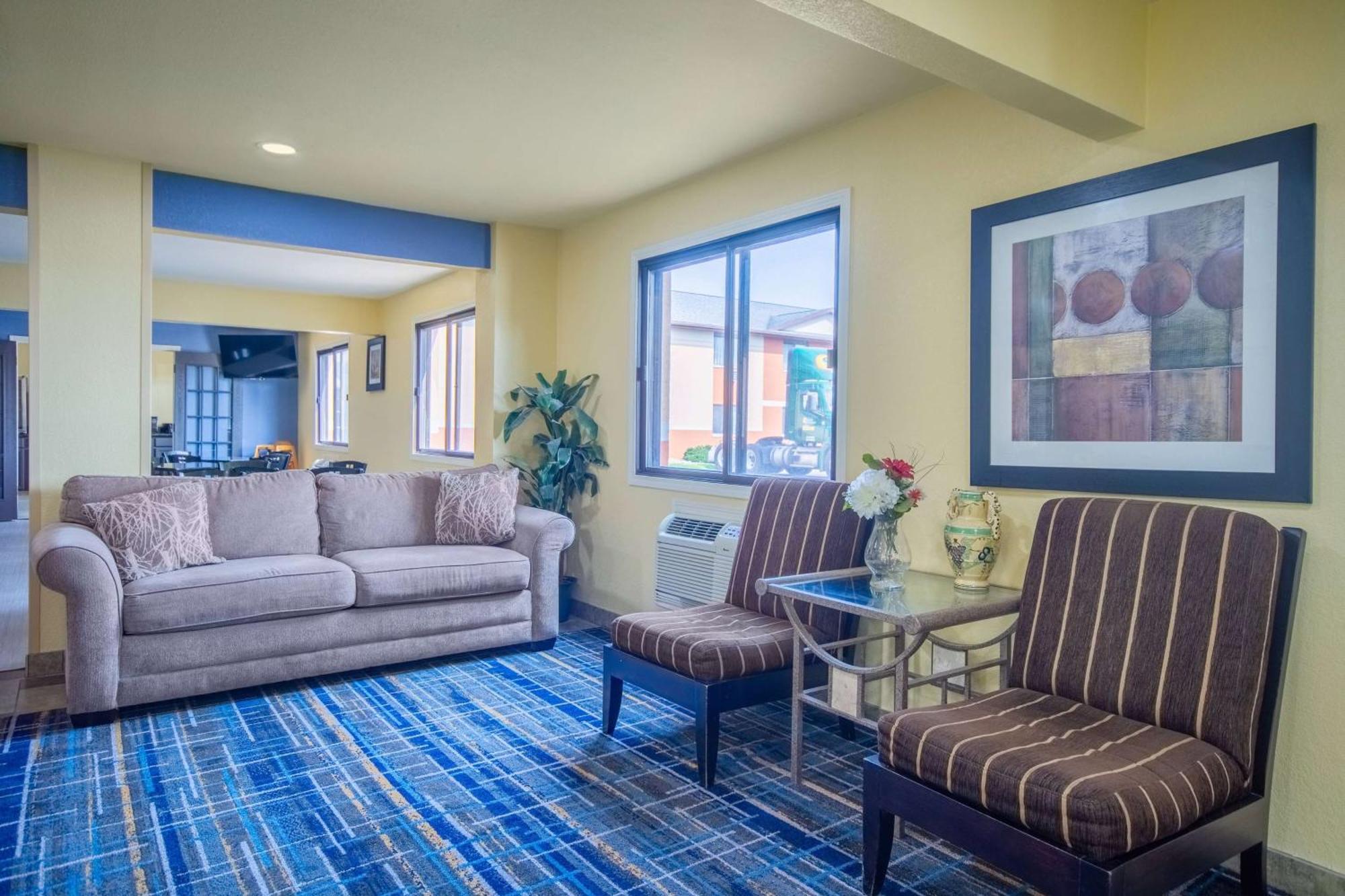 Days & By Wyndham 3* Waterloo