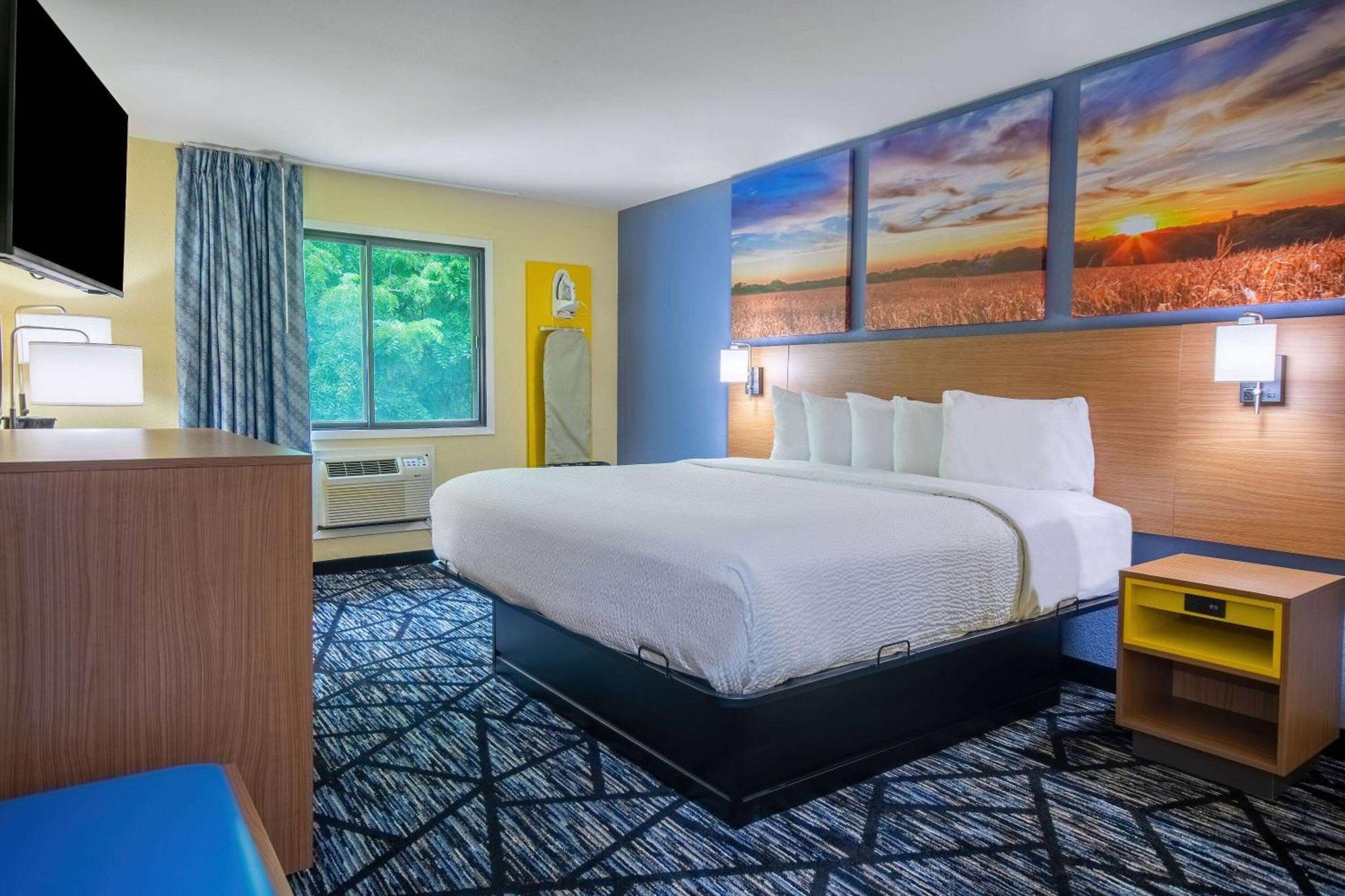 Hotel Days & By Wyndham 3*