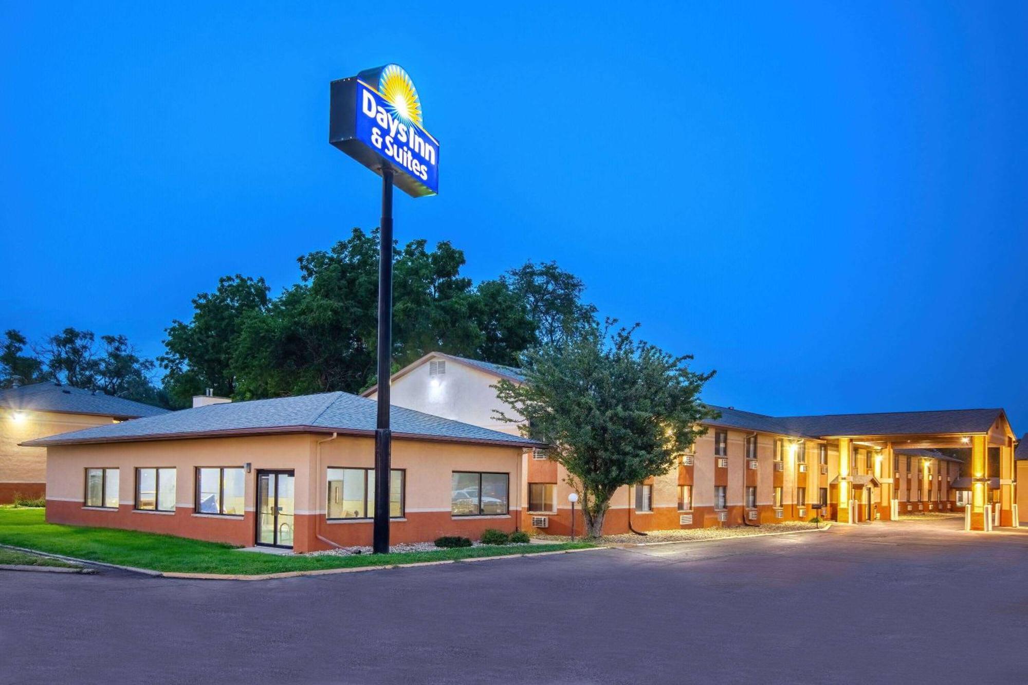 Days & By Wyndham 3* Waterloo